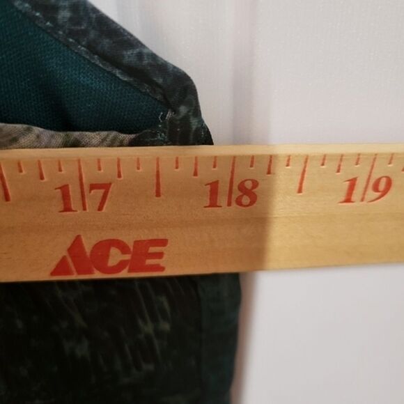 Christopher and Banks Petite Sleeveless Blouse‎ Size Medium - Picture 7 of 7